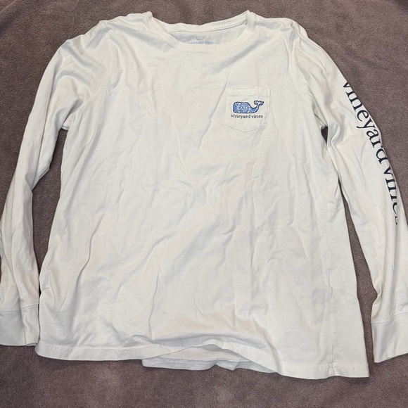 Vineyard Vines White Shirt with Blue Whale Logo - Men’s L - Picture 2 of 7